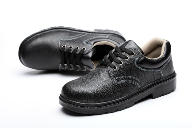 Oil resistant black leather low electrical insulation safety shoes