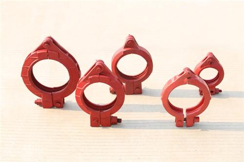 Concrete pump clamps 