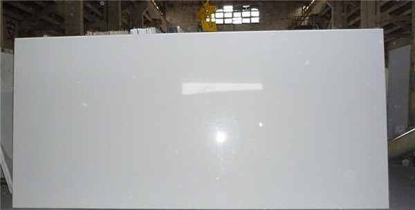 Engineered quartz stone slabs