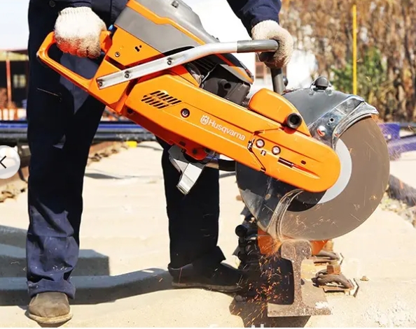 Portable Lightweight Abrasive Rail Cutter
