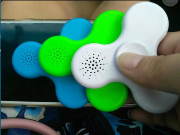 Plastic Gift Toy LED Finger Spinner
