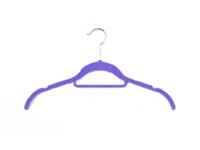 shirt hanger with tie bar and indent