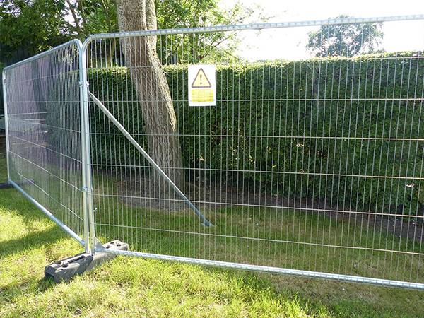 AU Amp NZ TEMPORARY FENCING