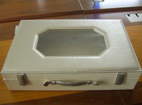 Louver Leather Box
