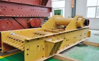 Vibrating feeder