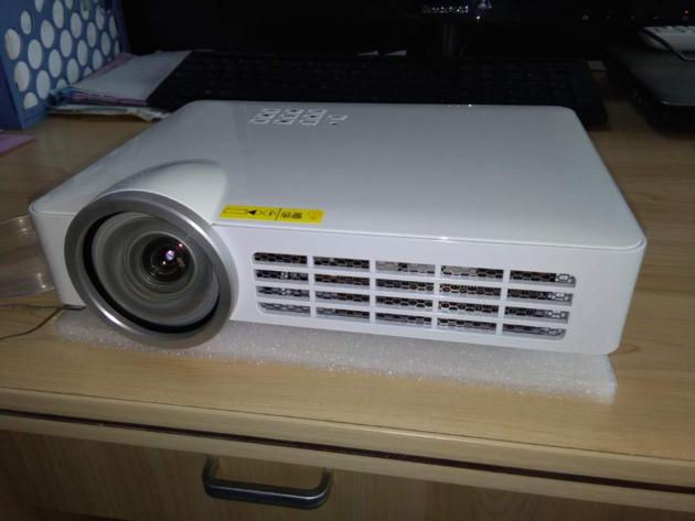 5000 Lumens HD 1080P WiFi DLP
