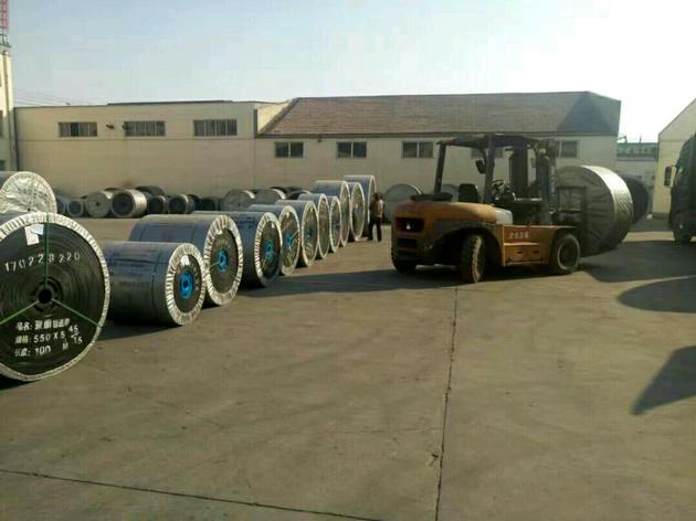 HEAVY DUTY CONVEYOR BELTS MANUFACTURER