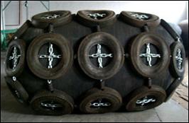 Pneumatic rubber fender
