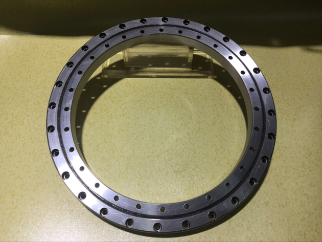 CROSS ROLLER BEARING