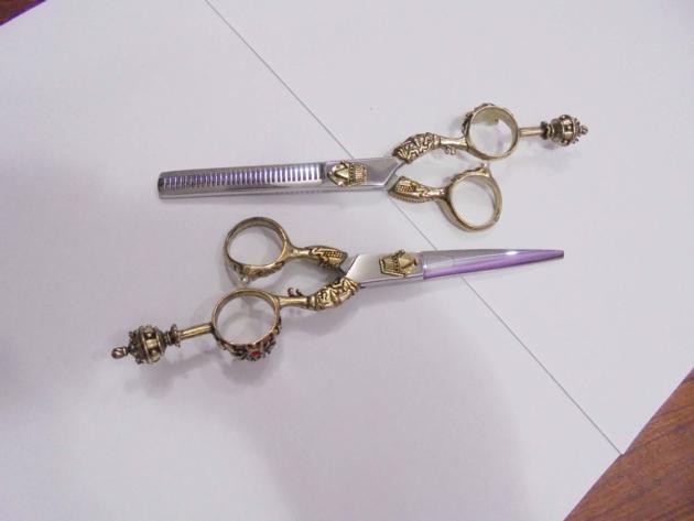 Hair Cutting Scissors Set 6.5 Inch Barber Shears Japanese Stainless Steel Professional Hair Scissors