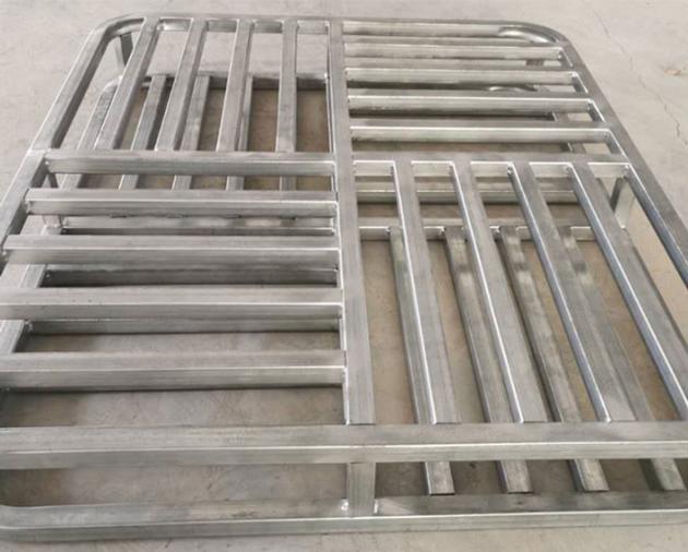 WAREHOUSE STEEL RACK AND STEEL PALLETS