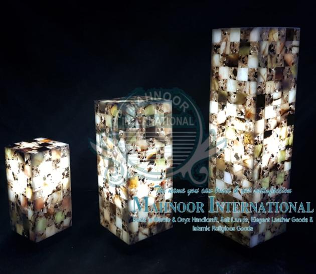 ONYX CALCITE LAMP