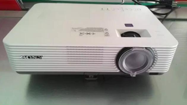 Sony DX221 Desktop Projector (New and Original)