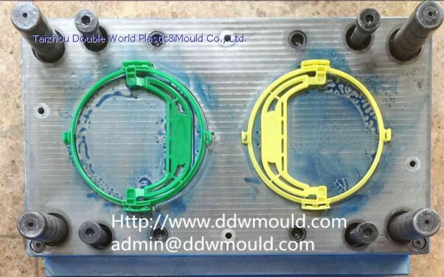 DDW Plastic Carrier Mold for Beer Can Plastic Handle Mold for Metal Beer Can