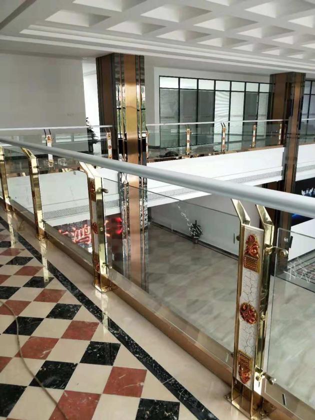 Stainless Steel And Glass Handrail