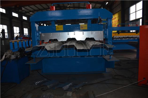 Floor Deck Roll Forming Machine
