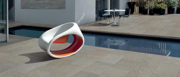 Ceramic floor tiles