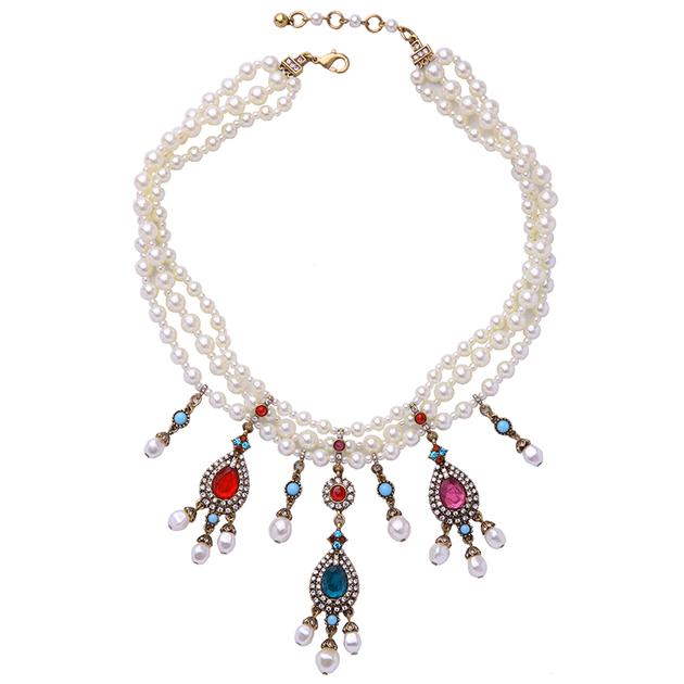 Wholesale Women Fashion Pearl Statement Necklace
