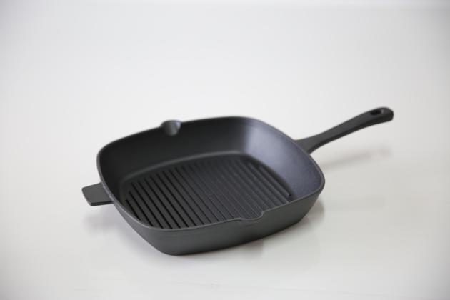 Flat Iron Skillet Set