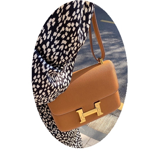 Palm Grain Cowhide Kangkang Bag Women