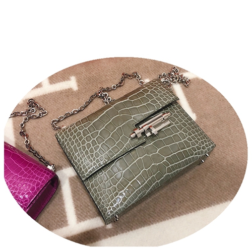 Chain Latch Bag Crocodile Pattern 2022