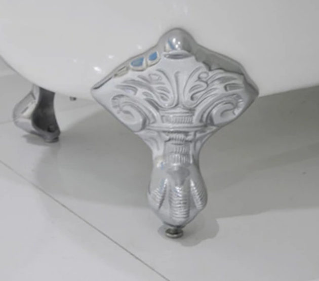 Clawfoot Cast Iron Bathtub