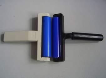 sticky roller