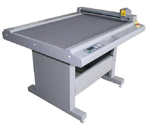 cutter plotter EDO-1653A
