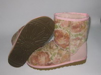  UGG BOOTS own various patterns.