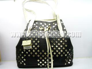 hot sell BURBERRY bag in nikegarden