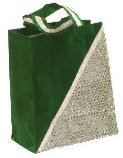 # GB019 M | The Satin Gift Bag