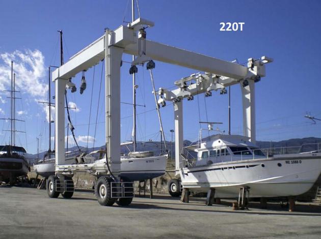 Mobile Yacht Boat Hoist Lift Gantry