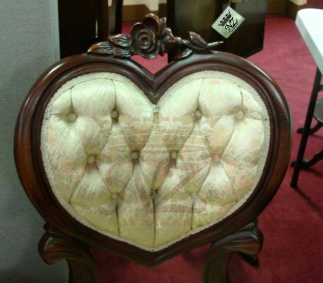 Victoria Love Chair