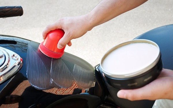 Paraffin emulsion