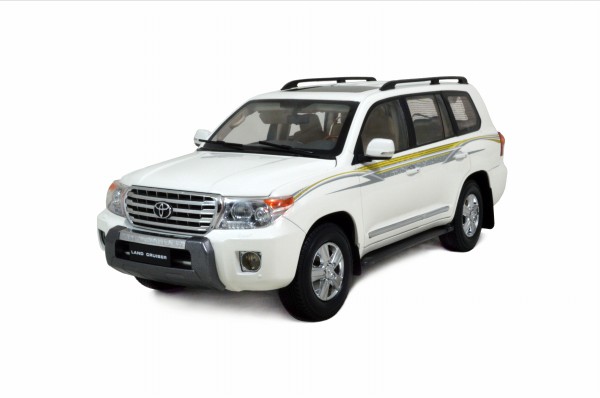 Toyota Land Cruiser 2012 1/18 Scale Diecast Model Car Wholesale