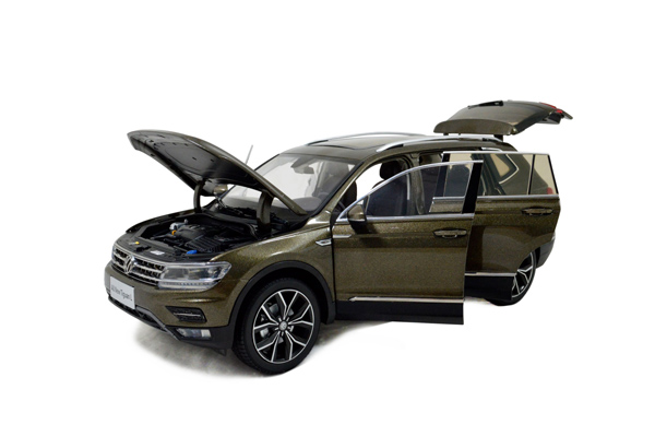 VW Volkswagen Tiguan L 2017 1