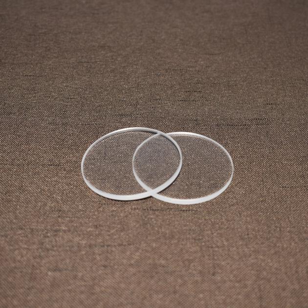 High temperature resistant clear quartz glass