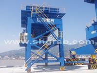 Railed type hopper