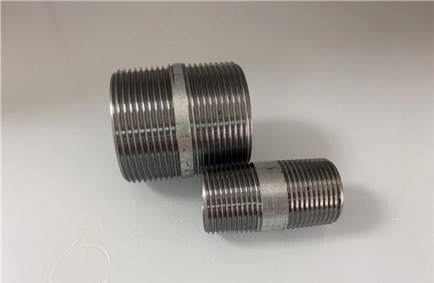 GALVANIZED PIPE NIPPLES