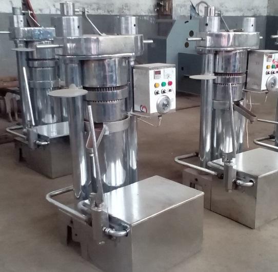 4kgs Cold Hydrualic Walnut/Tea Seed Oil Expeller for Homebusiness Use