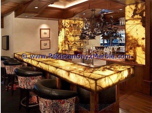 BACKLIT ONYX KITCHEN COUNTERTOPS