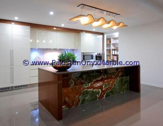 BACKLIT ONYX KITCHEN COUNTERTOPS