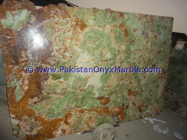 DARK GREEN ONYX SLABS COLLECTION
