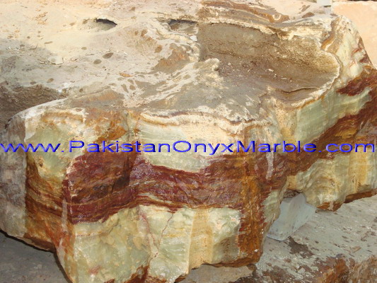 ONYX BOULDERS AND HAND PICK COLLECTION