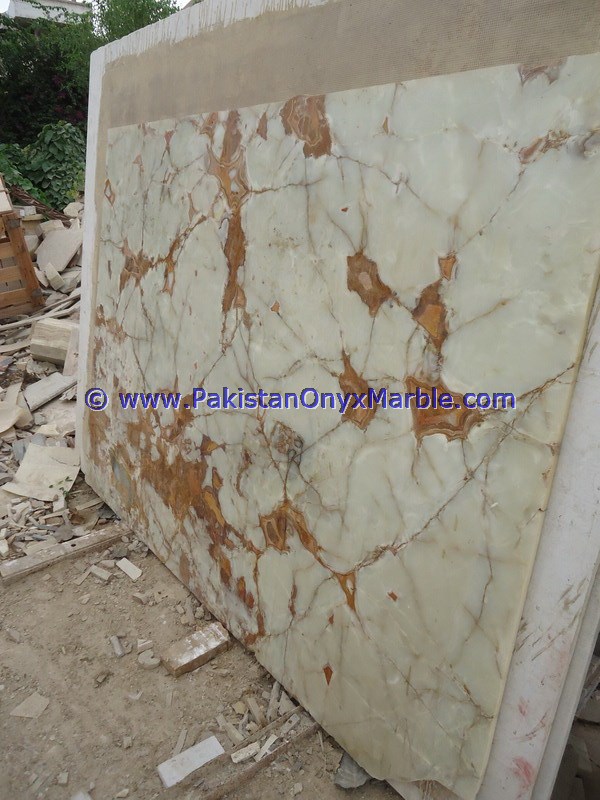 LIGHT GREEN ONYX SLABS COLLECTION