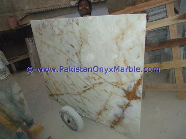 LIGHT GREEN ONYX SLABS COLLECTION