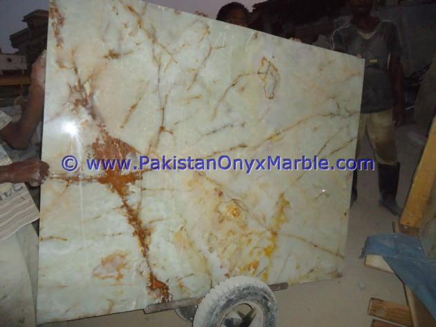 LIGHT GREEN ONYX SLABS COLLECTION