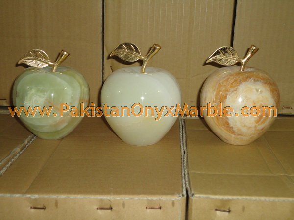 ONYX APPLE WITH BRASS LEAF HANDICRAFTS