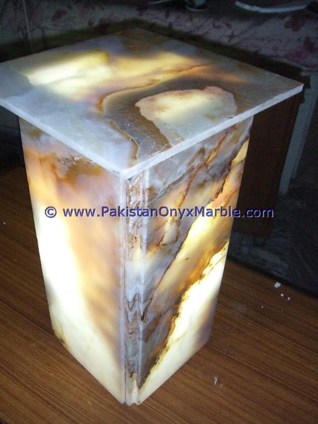 BACKLIT ONYX COUNTERTOPS FOR BAR RECEPTIONS