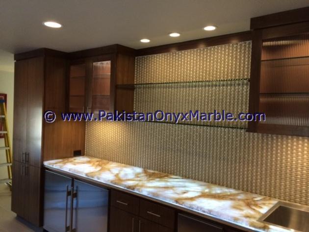 BACKLIT ONYX COUNTERTOPS FOR BAR RECEPTIONS